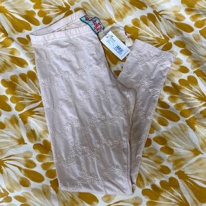 NWT Johnny Was - Cream embroidered
leggings - Medium